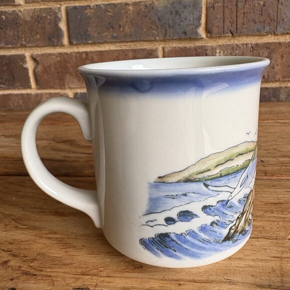 Cracked-Otagari Japan Coffee Tea Mug with Lighthouse Seagulls Waves Ocean Cliffs - Picture 4 of 11